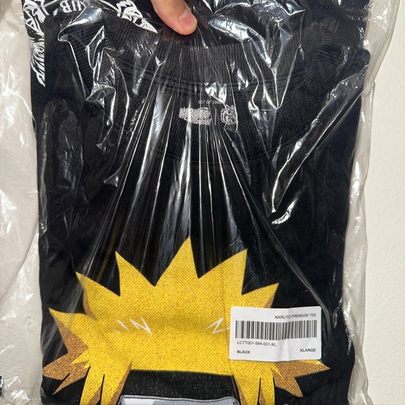 DARC SPORT X NARUTO “NARUTO UZUMAKI” (1ST EDTION COLLAB) (BLACK SHIRT - Picture 6 of 7